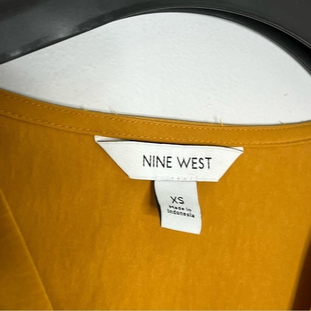 Nine West Size XS Mustard Yellow Surplice Tie Blouse Short Sleeve - Picture 2 of 4